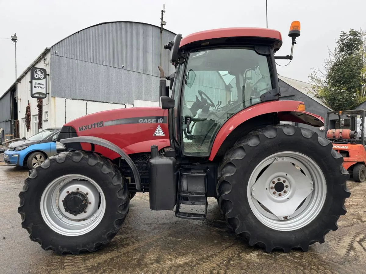 2005 Case MXU 115 - Image 2