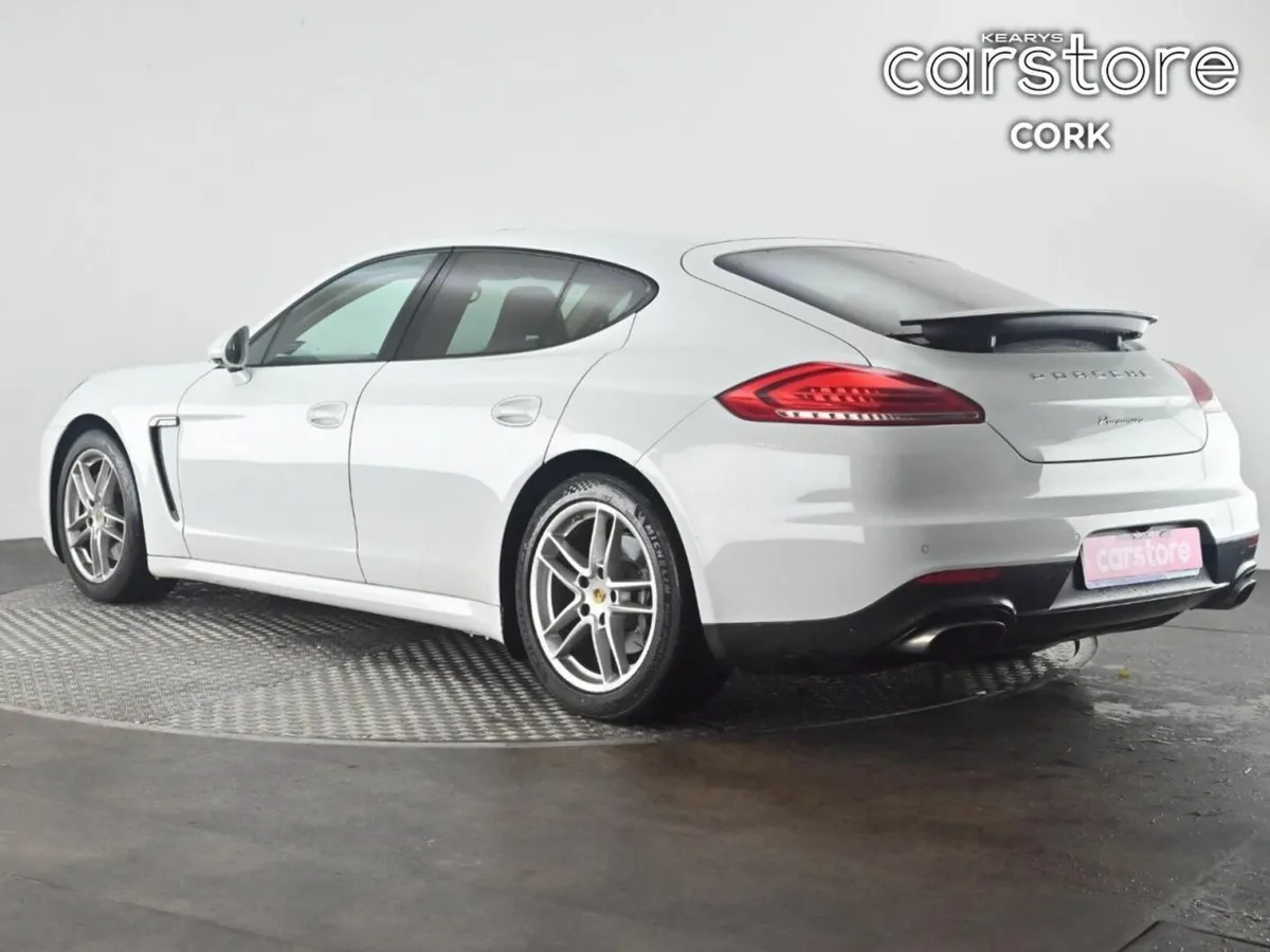 Porsche Panamera Panamera - Image 4