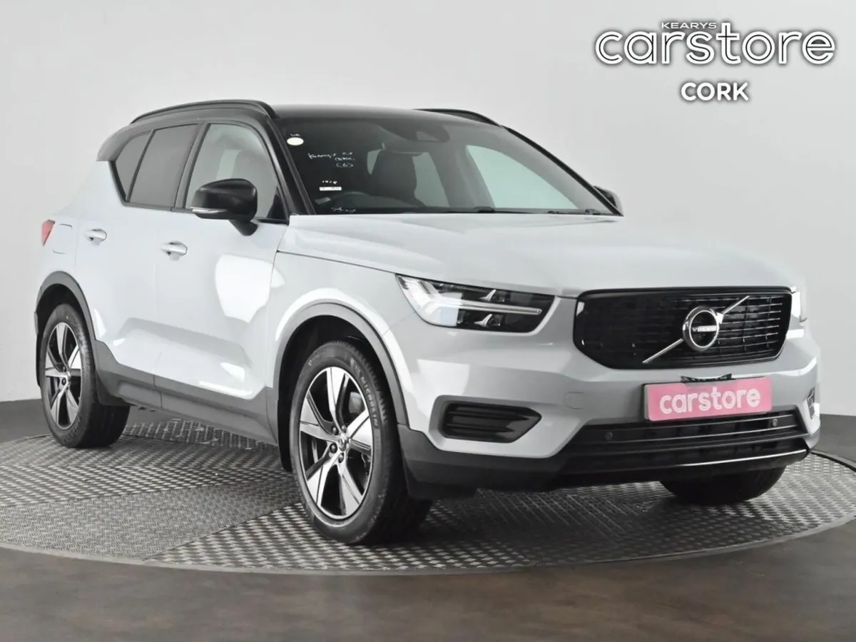Volvo XC40 Xc40 R-Design T4 Recharge Auto  R-Desig - Image 1