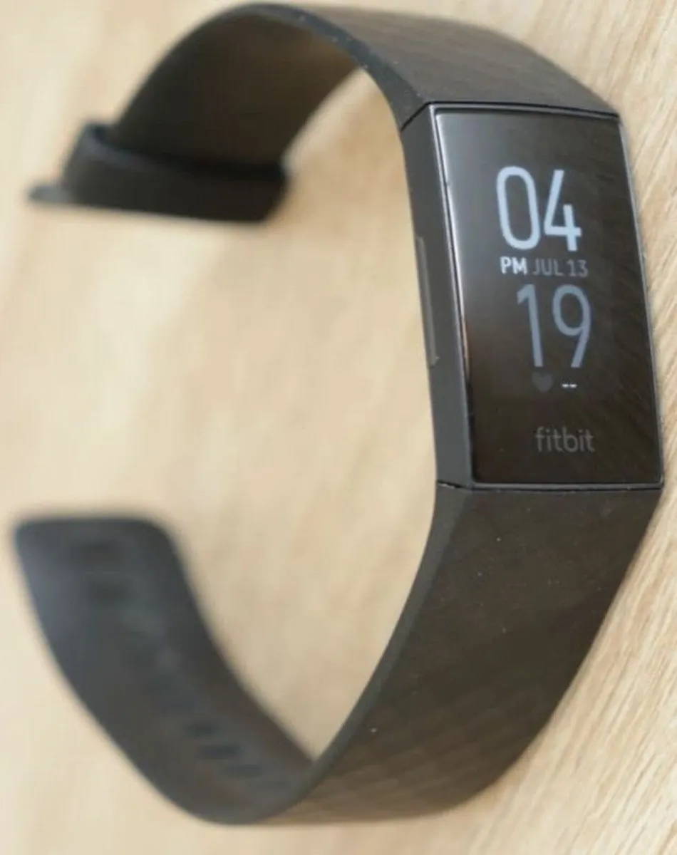 fitbit charge 4