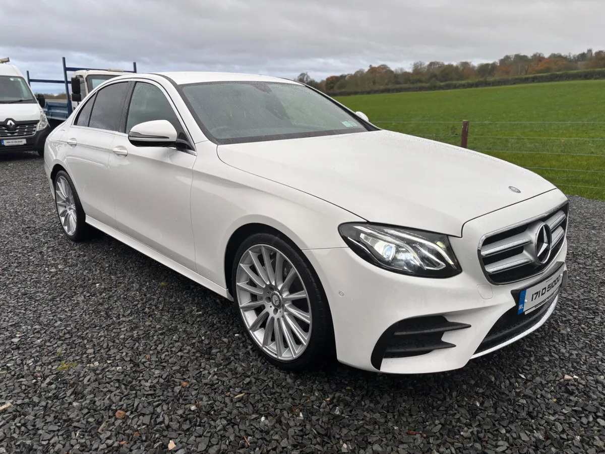 2017 (171) Mercedes Benz E220 | AMG Premium - Image 2