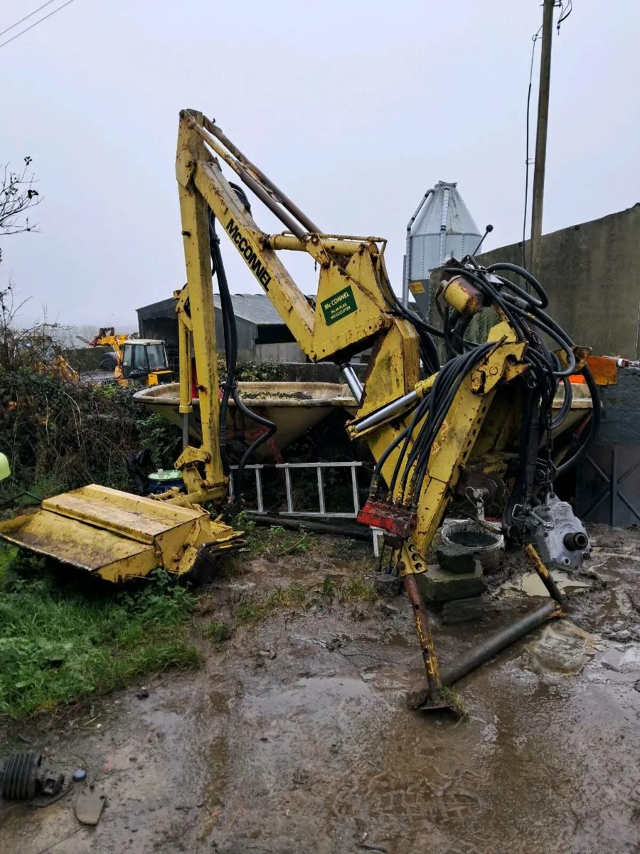 McConnell hedgecutter needs small repair - Image 1