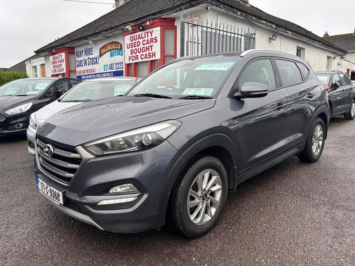 Hyundai Tucson 2017  EXECUTIVE  ONE  OWNER - Image 2