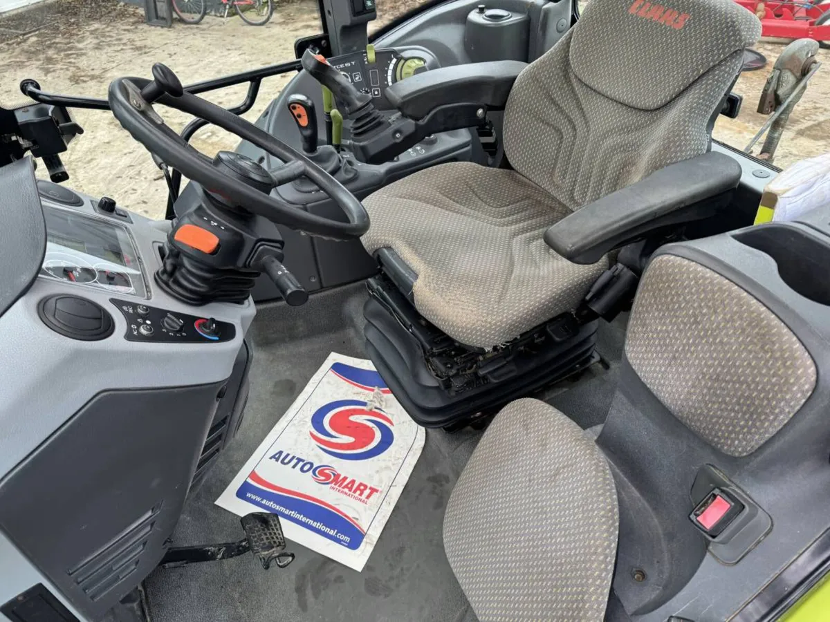 2013 Claas 420 Arion with Loader - Image 4