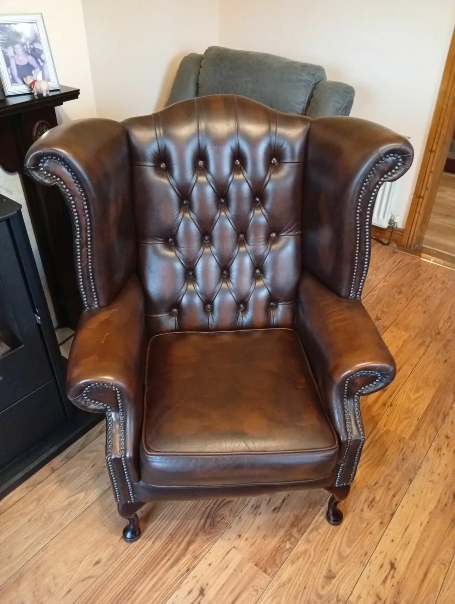 Chesterfield Armchair - Image 3