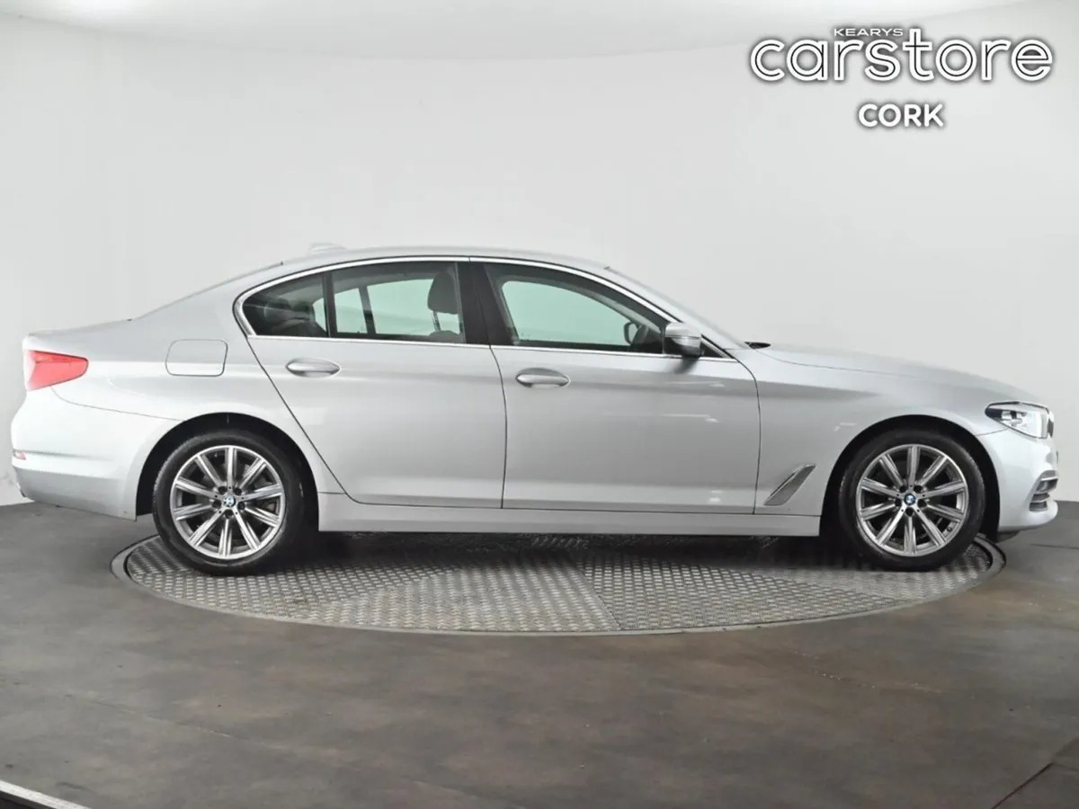 BMW 5-Series 520i SE Auto - Image 3