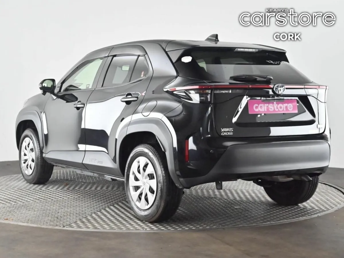 Toyota Yaris Cross 1.5 Hybrid CVT - Image 4