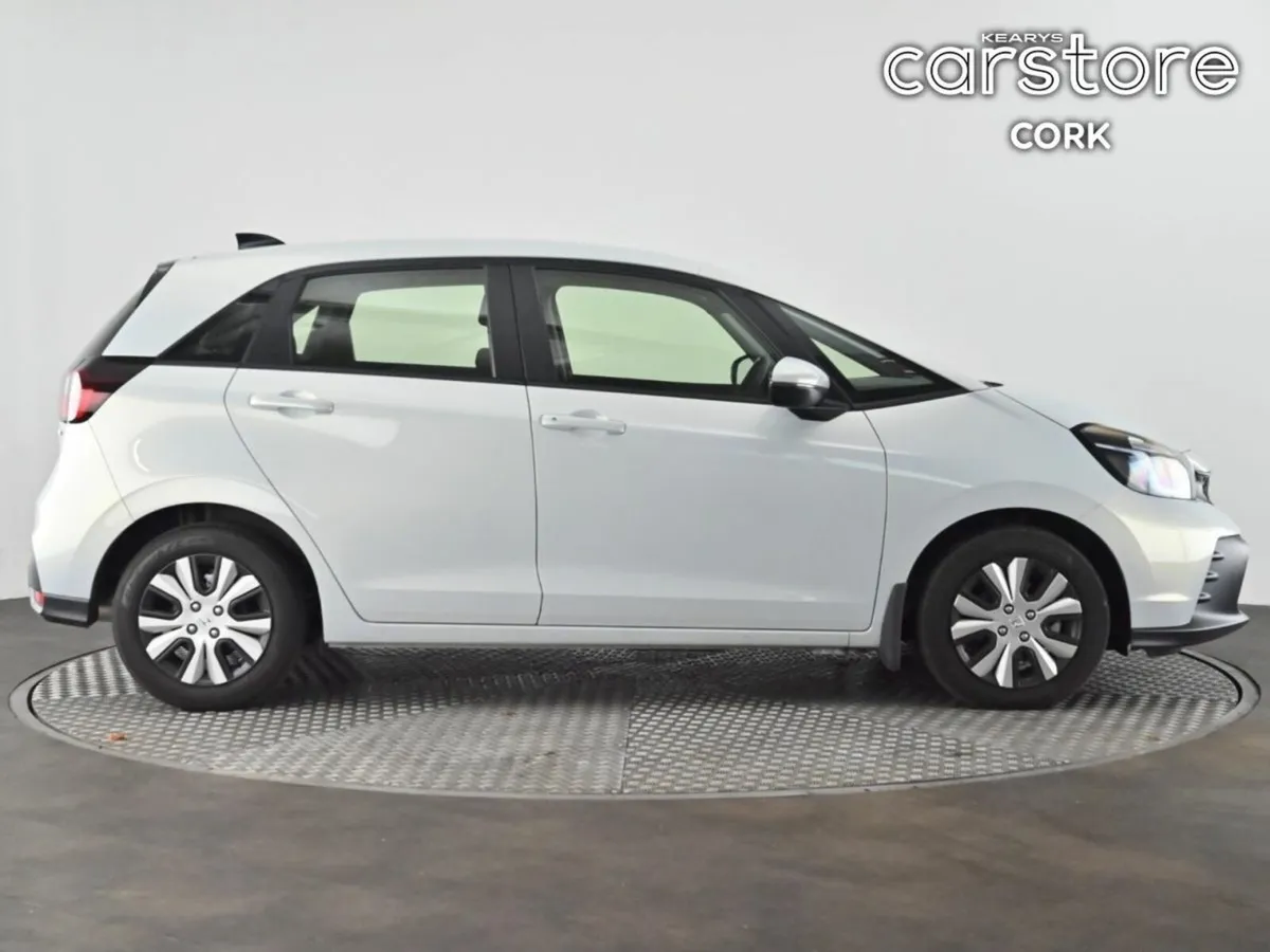 Honda Jazz 1.5i-MMD HEV Elegance Auto - Image 2