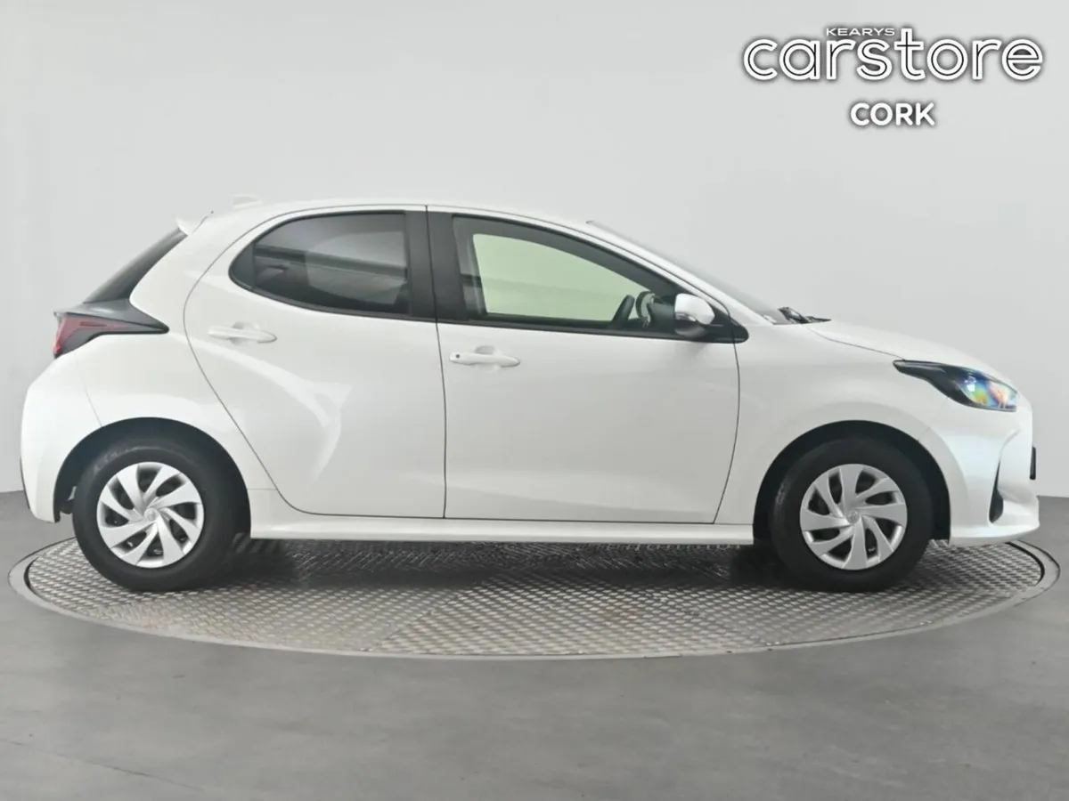 Toyota Yaris 1.0 Auto - Image 3