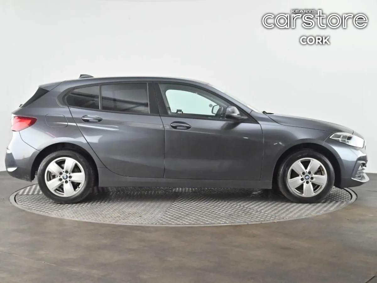 BMW 1-Series 118i 1.5 Auto - Image 3