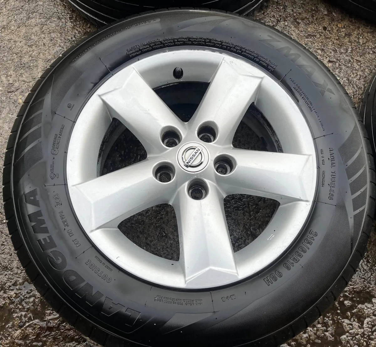 16’’ Nissan Alloy Wheels - Image 2