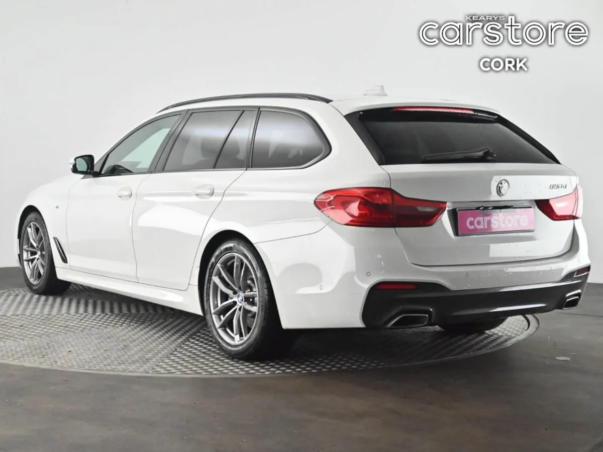 BMW 5-Series M SPORT TOURING - Image 4