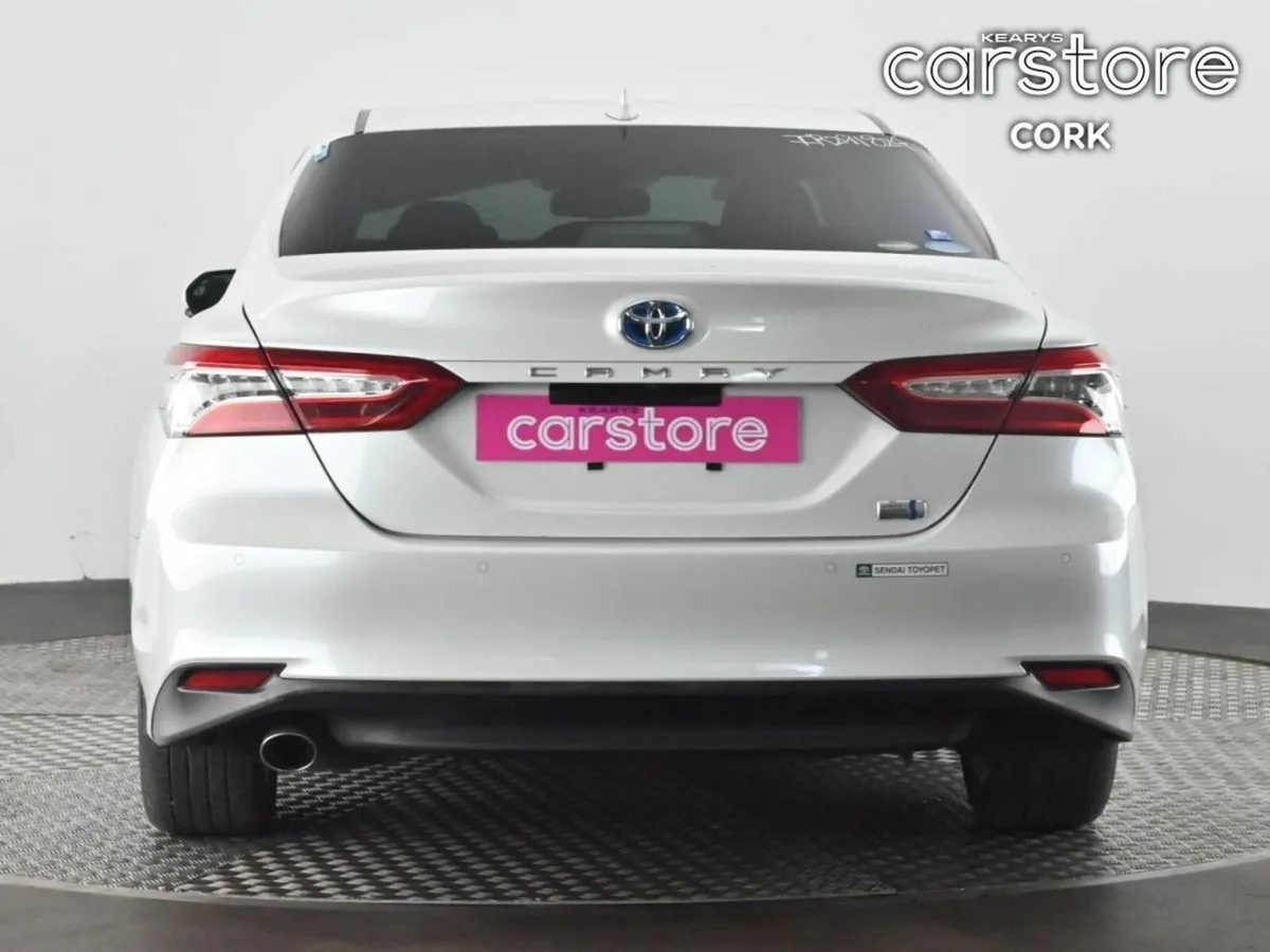 Toyota Camry 2.5 Camry Hybrid Auto - Image 4