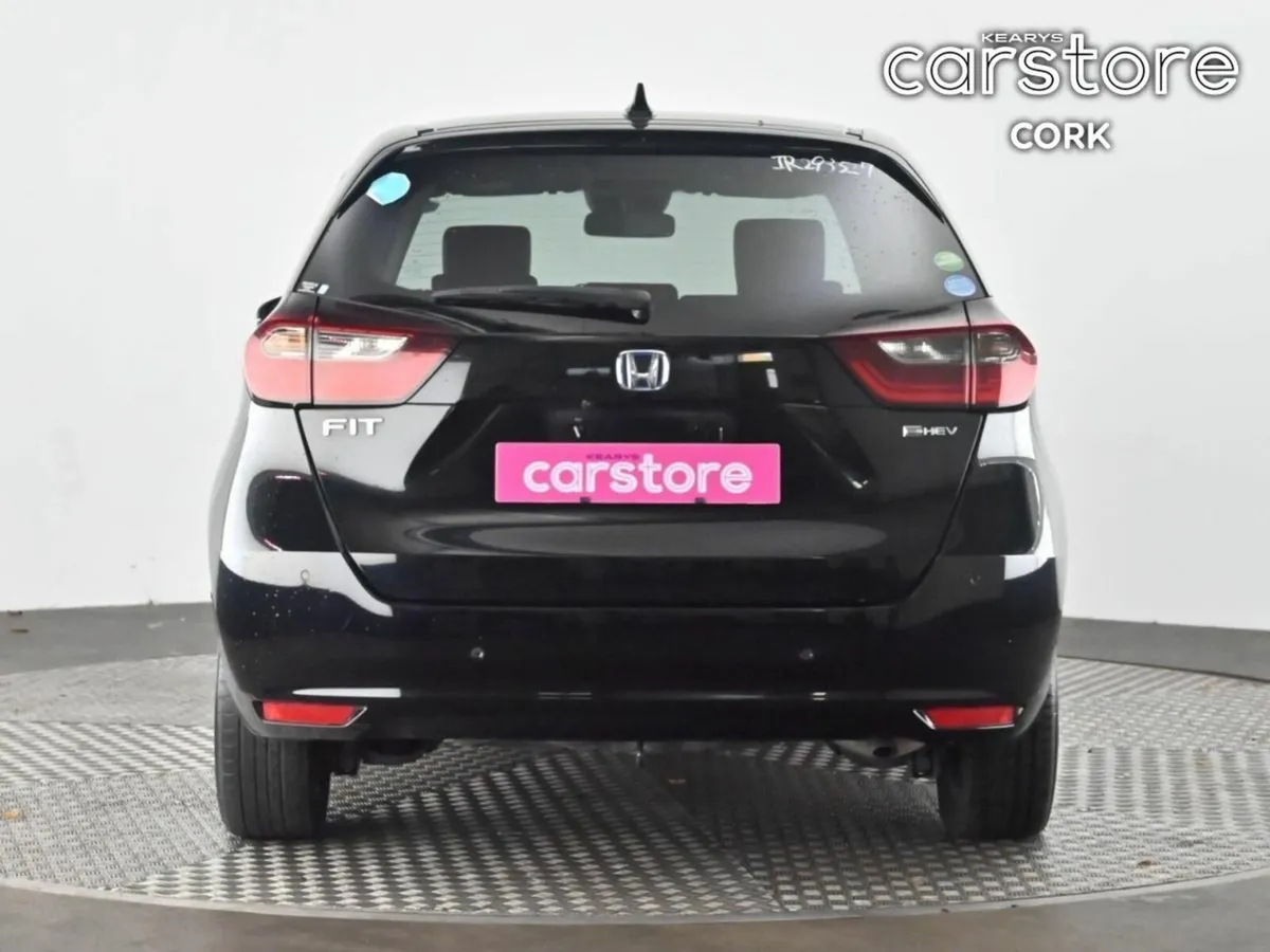 Honda Fit HYBRID 5DR AUTO - Image 4