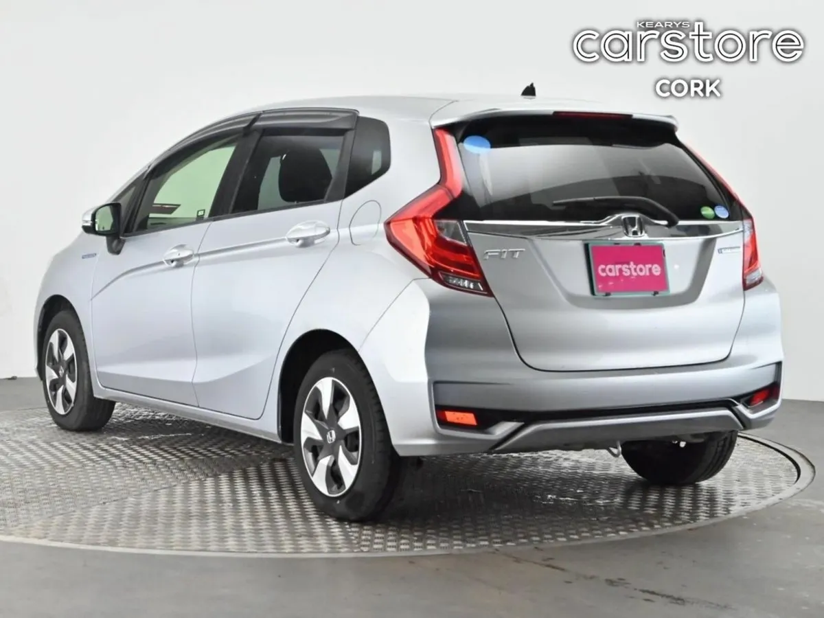 Honda Fit HYBRID 5DR AUTO - Image 3
