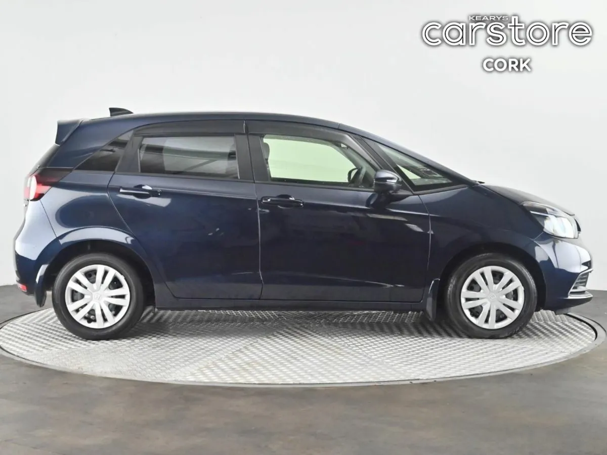Honda Fit FIT Hybrid 5 DR AUTO - Image 3