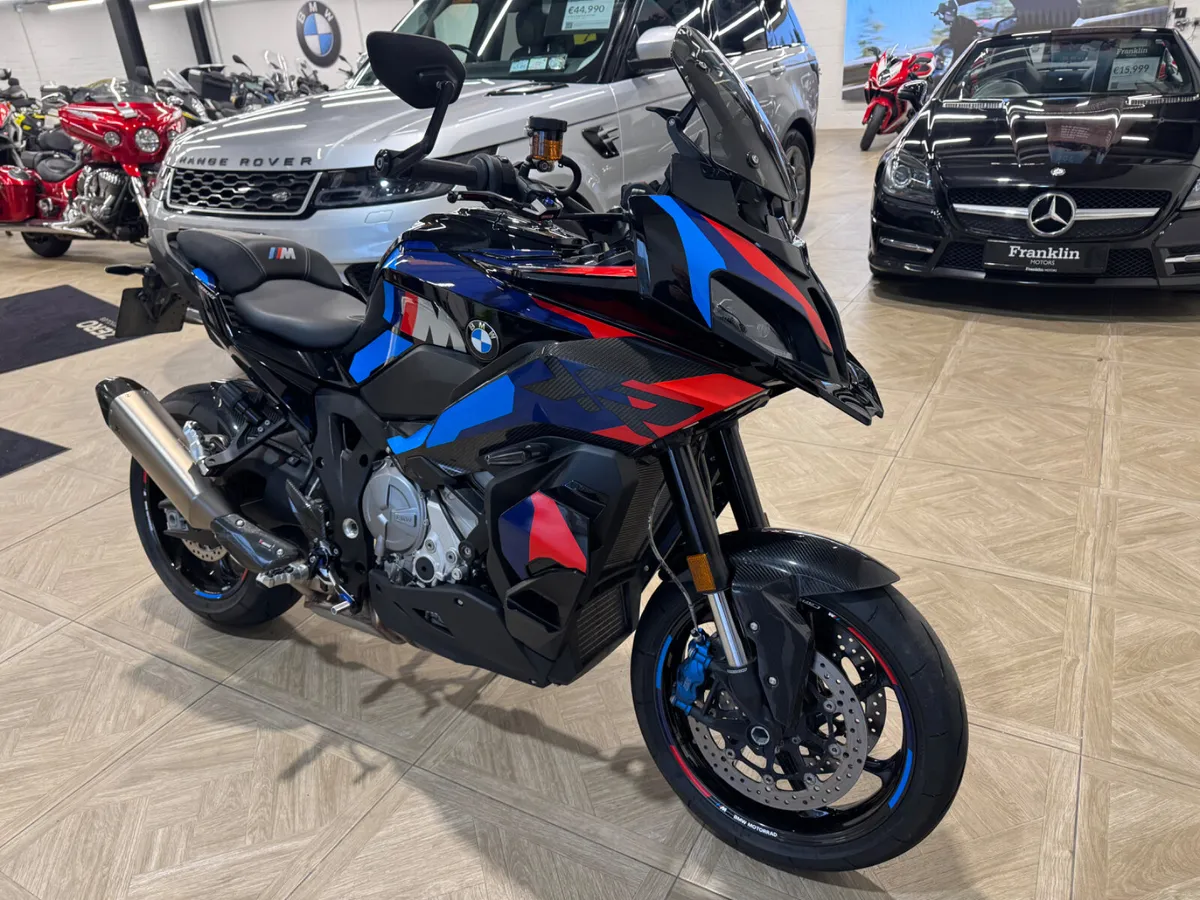 BMW M 1000 XR 2024 - Image 1