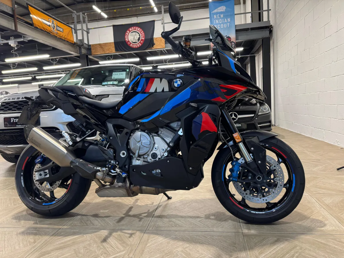 BMW M 1000 XR 2024 - Image 2