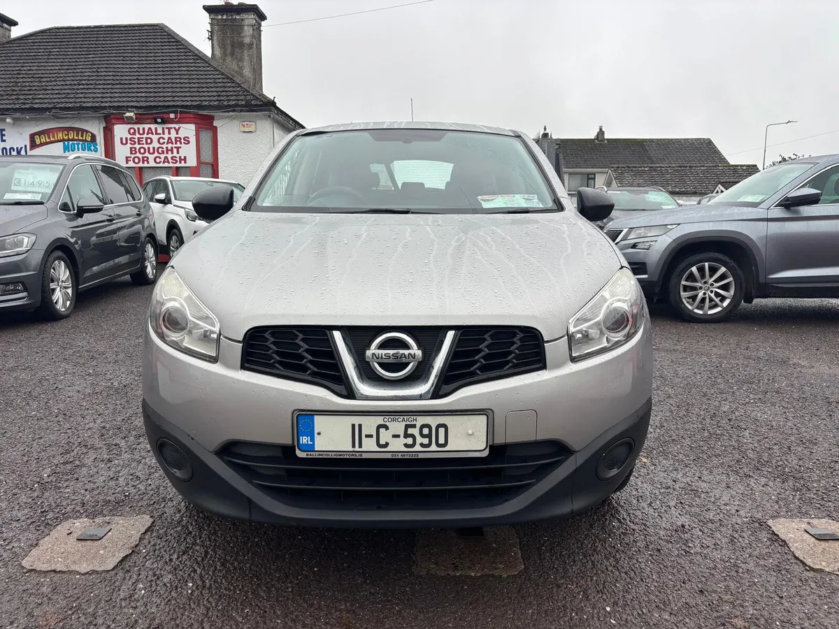 Nissan Qashqai 2011  PETROL  LOW  MILEAGE - Image 4