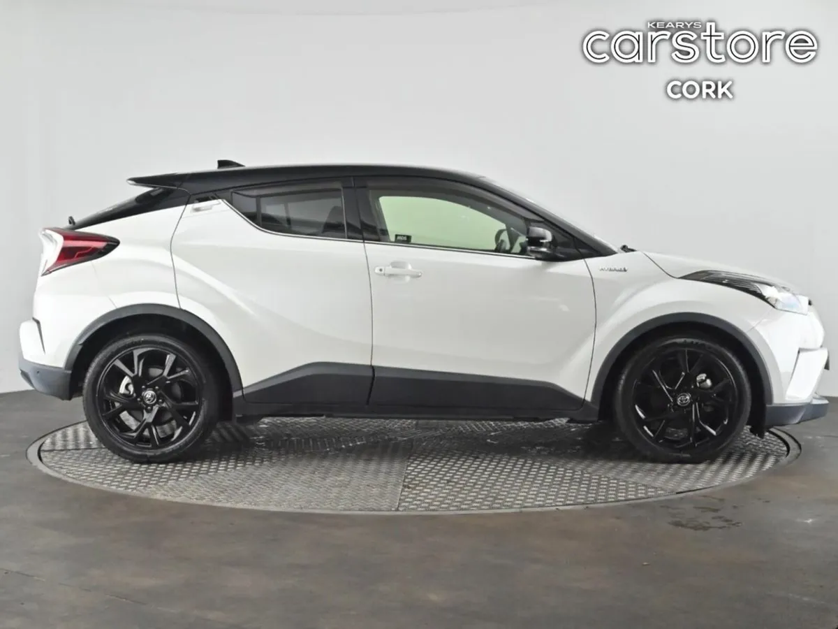 Toyota C-HR 1.8 HYBRID Auto - Image 3