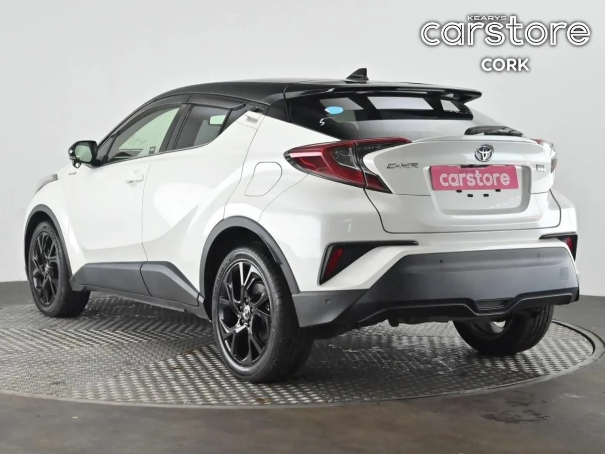Toyota C-HR 1.8 HYBRID Auto - Image 4
