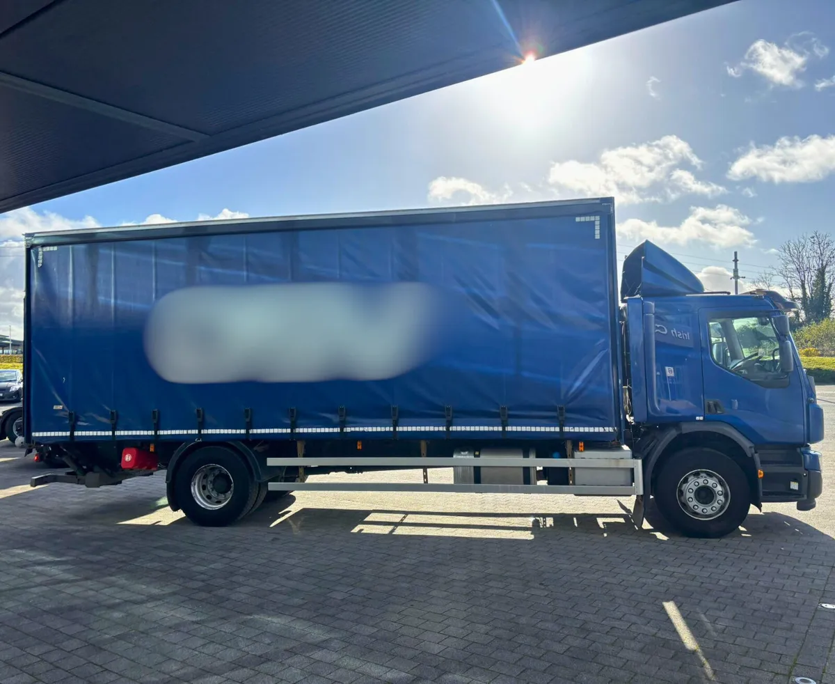 2020 Volvo FE 280 curtain sider - Image 4