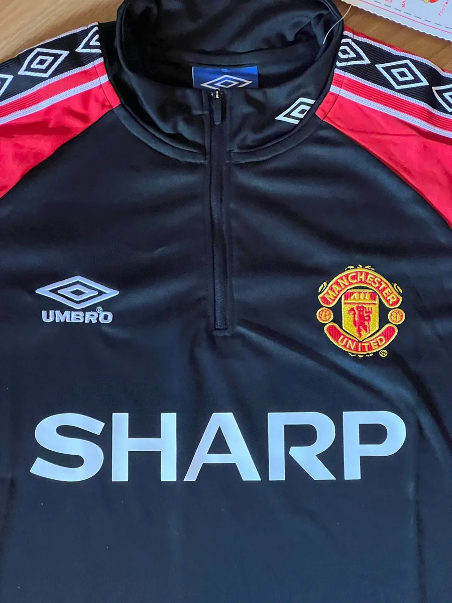 Man United Quarter Zip - Image 3