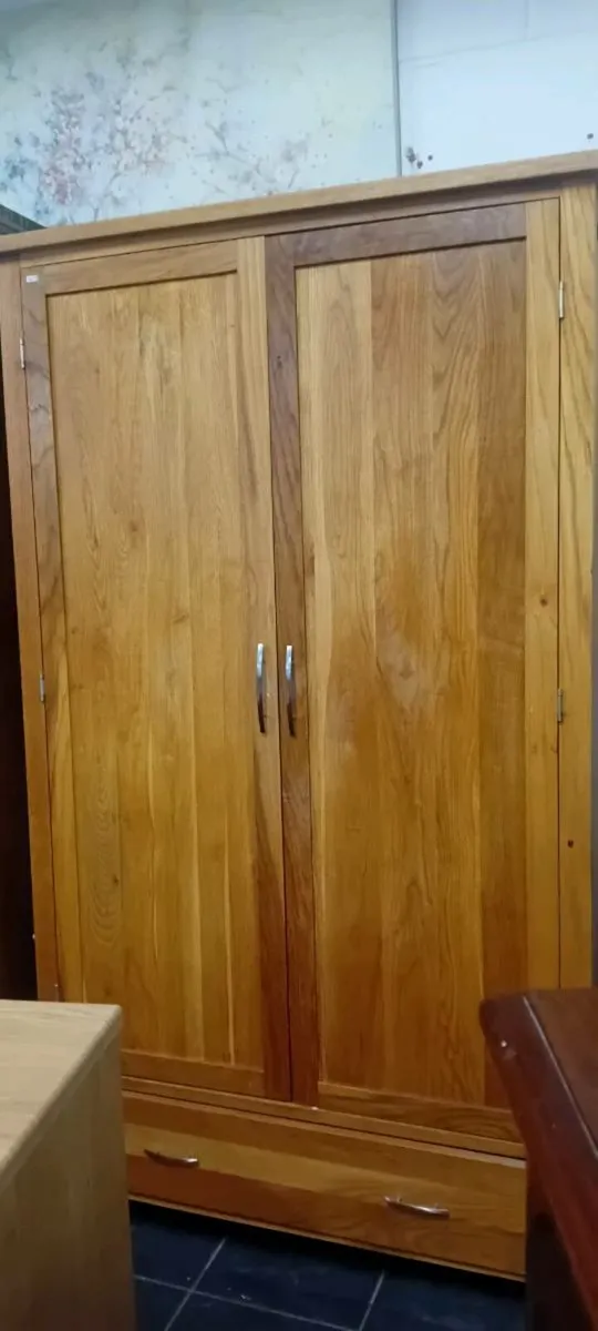 Large Oak Wardrobe With Drawers - Image 1