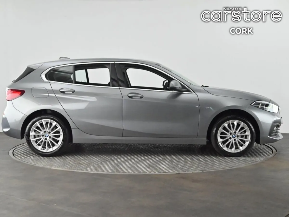 BMW 1-Series 118i Auto - Image 3