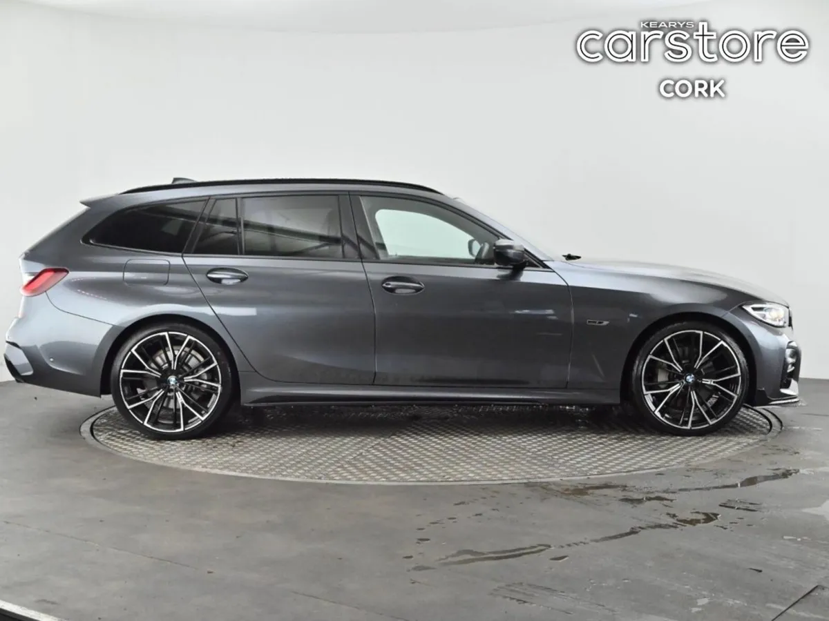 BMW 3-Series 330e M Sport Auto - Image 3