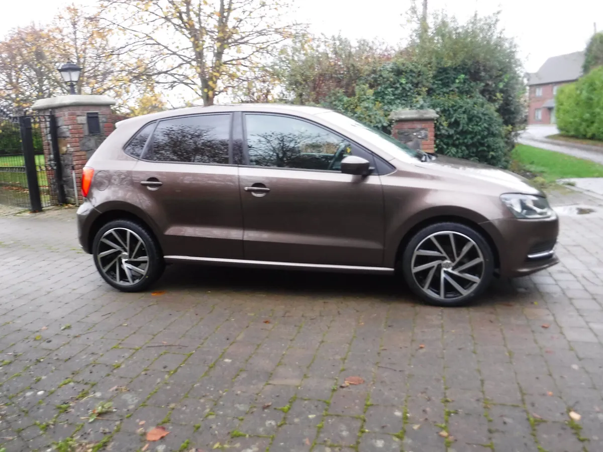 VW POLO 1.2 AUTO COMFORTLINE ANDROID+CARPLAY - Image 2