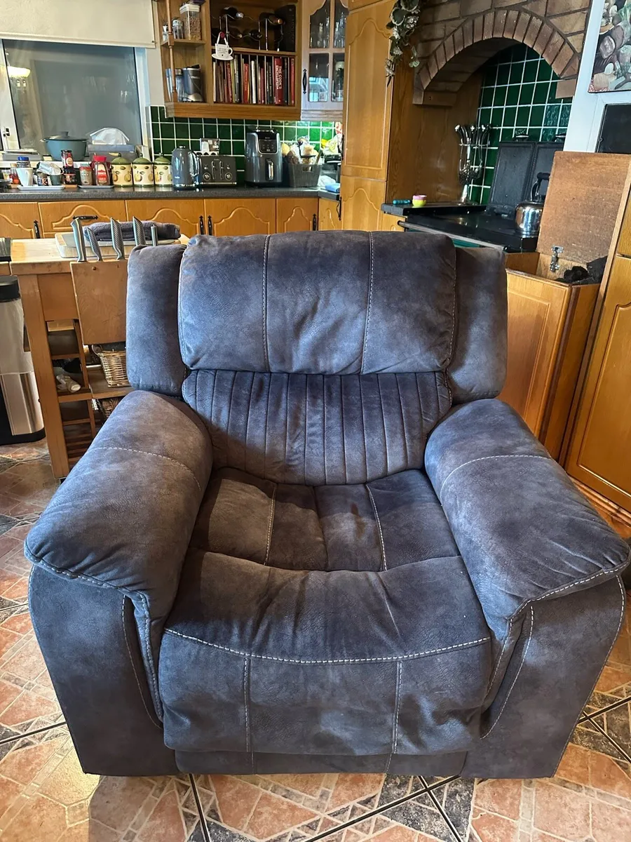 Armchair recliner (Brand- Nicole) - Image 3