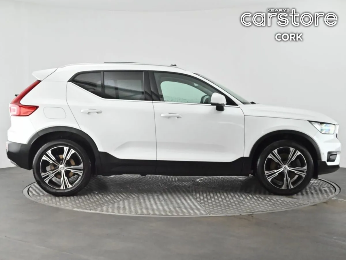 Volvo XC40 PHEV T4 (197hp) Insciption Exp FWD - Image 3