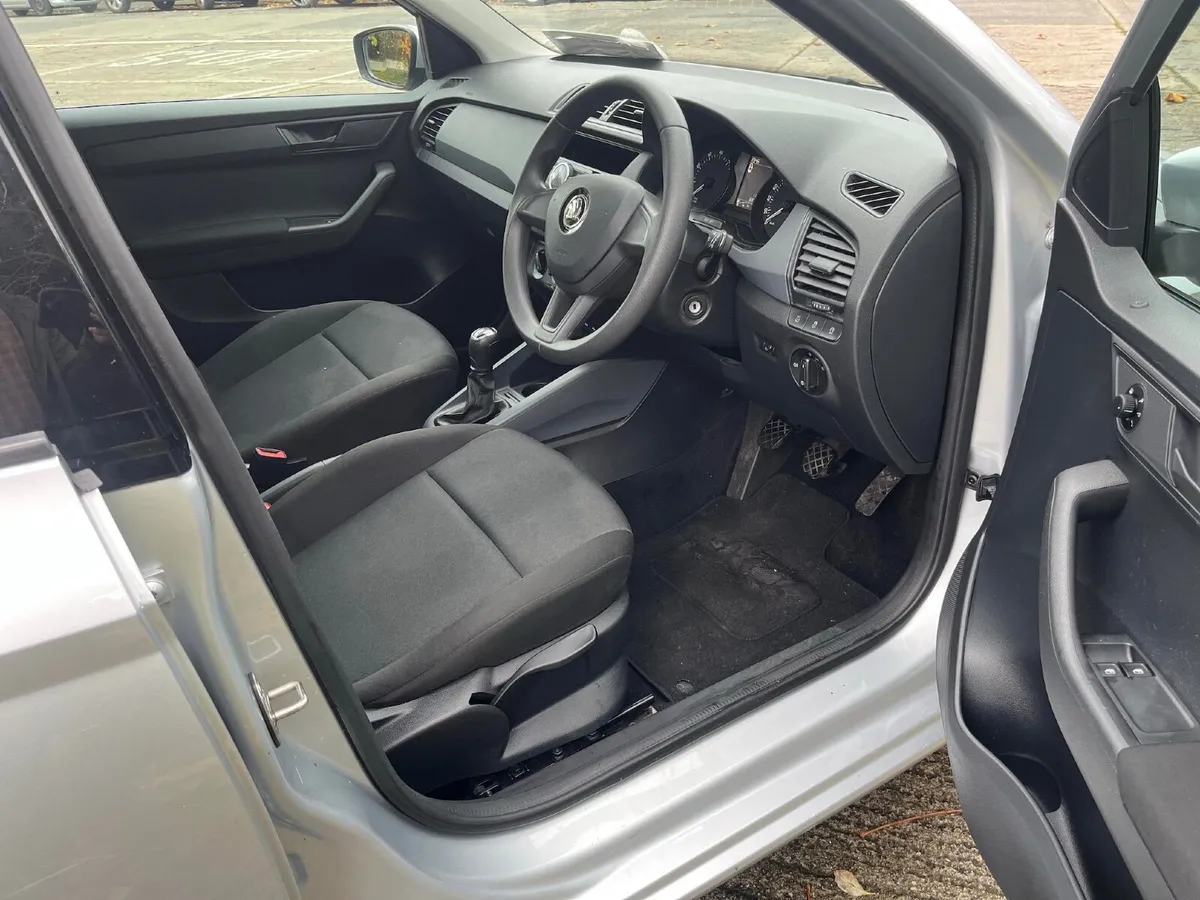 Skoda Fabia 2018 - Image 3