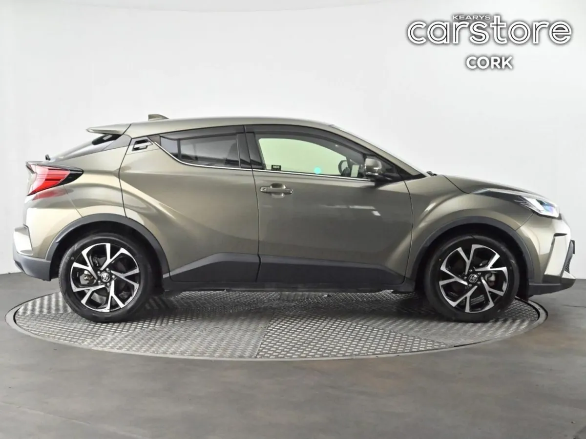Toyota C-HR 1.8 HYBRID Auto - Image 3