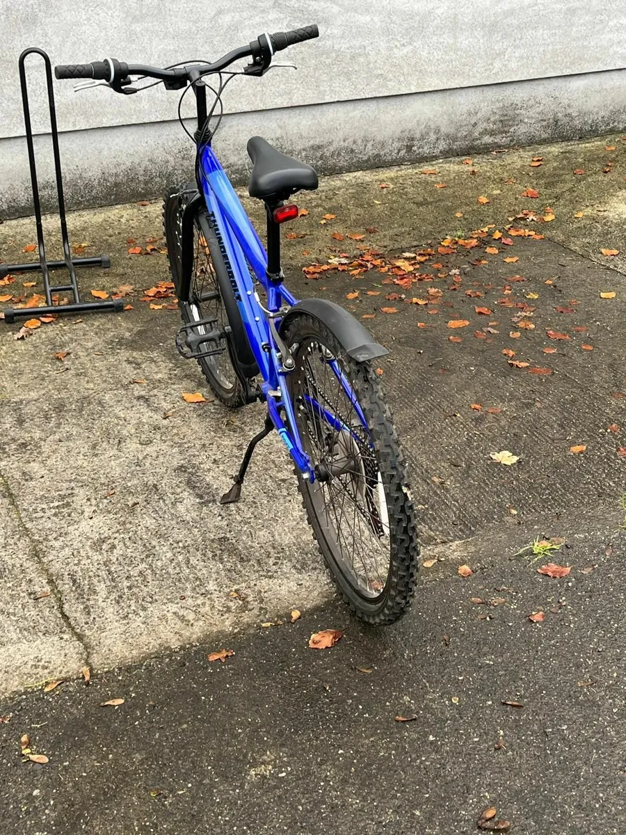 Boys bicycle and mobile stand - Image 4