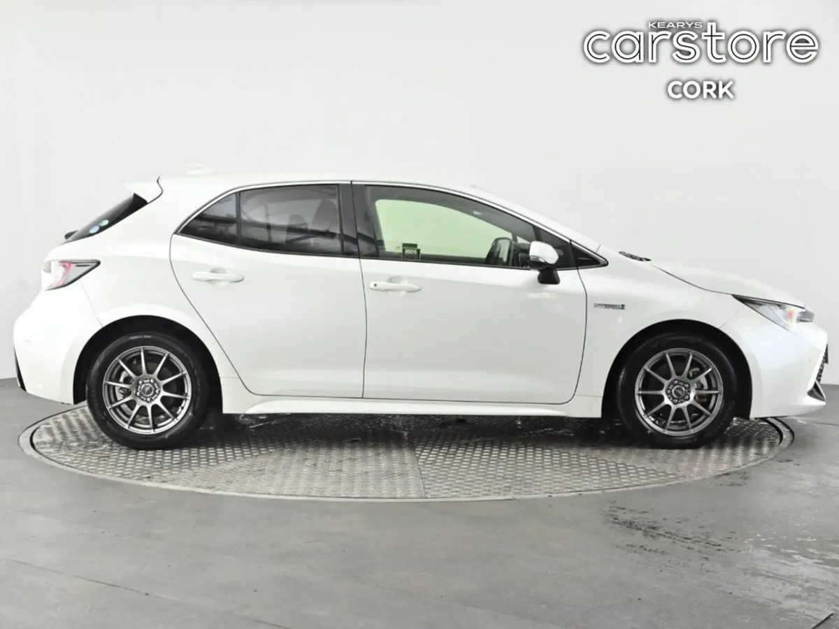 Toyota Corolla 1.8 Hybrid Auto - Image 2