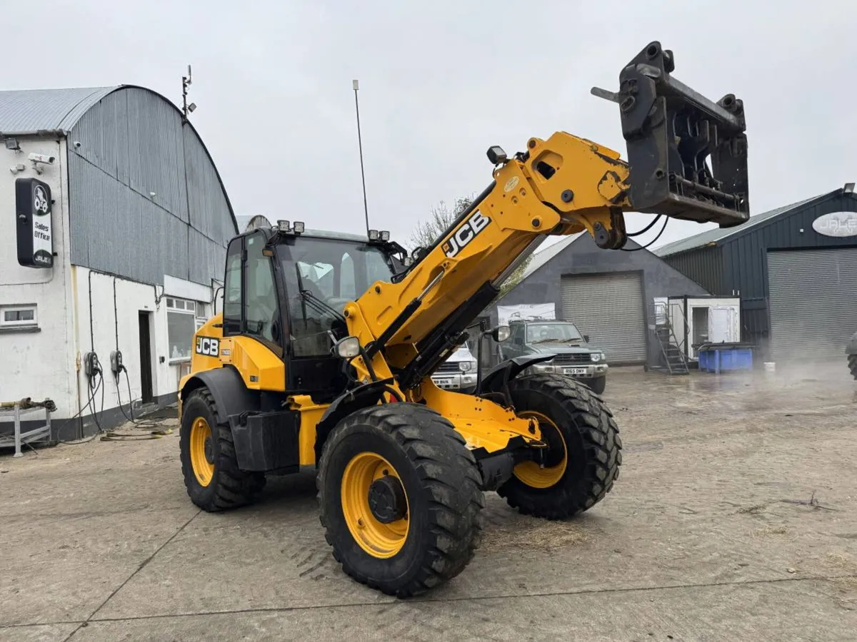 2019 JCB 320 - Image 4