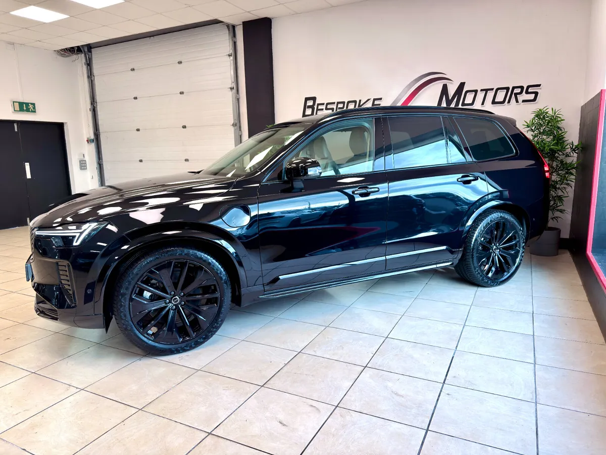 Volvo XC90 Ultra Dark - Image 3