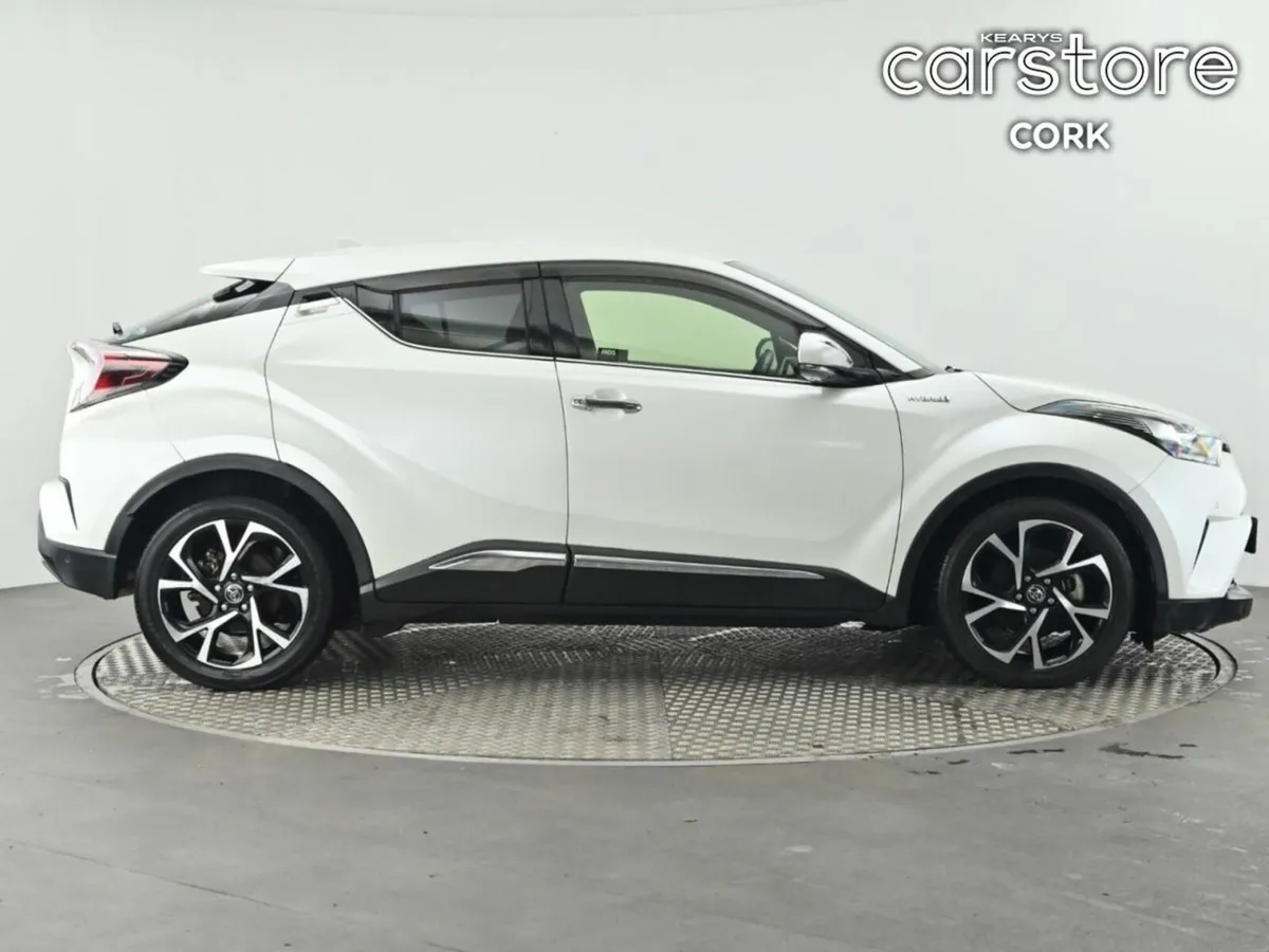 Toyota C-HR 1.8 HYBRID Auto - Image 3