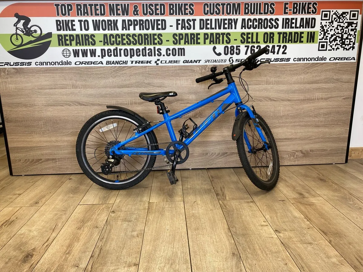 Giant arx  (like new) - Image 1