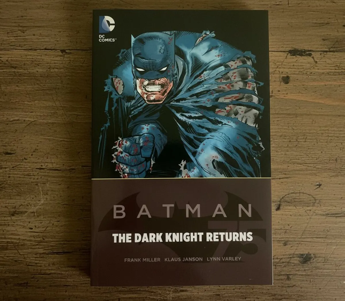 Batman 75th Anniversary  Edition Box Set - Image 4