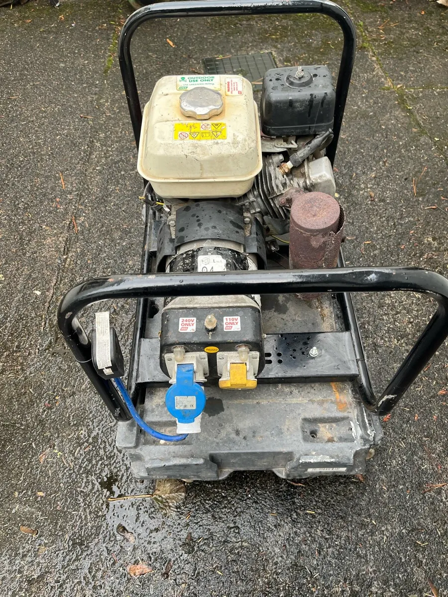 Honda generator - Image 3