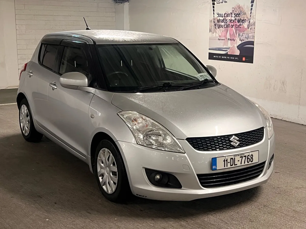 Suzuki Swift Automatic low km - Image 1