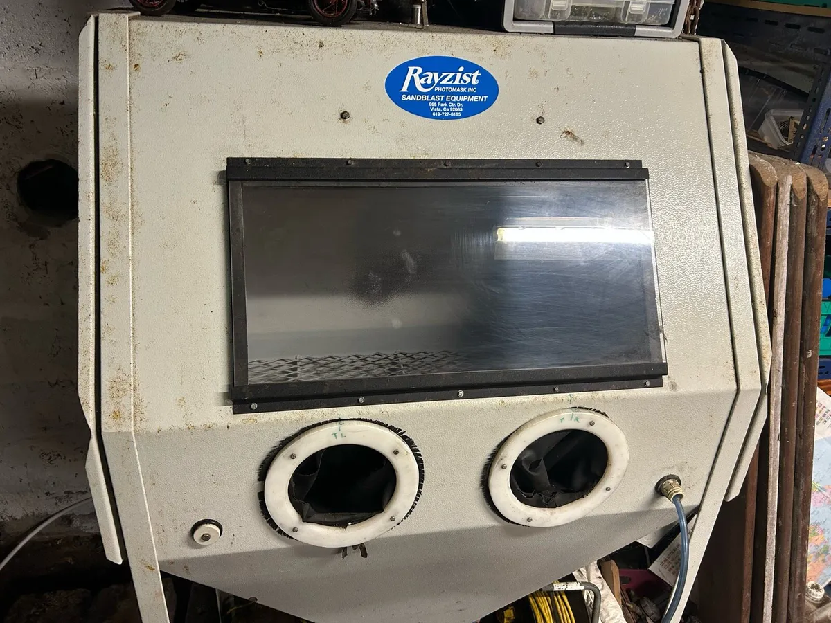 Sandblast cabinet Rayzist - Image 2