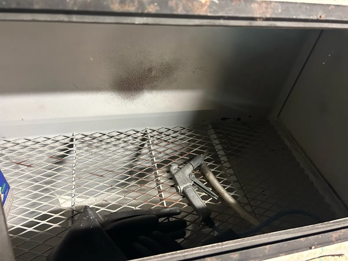 Sandblast cabinet Rayzist - Image 4