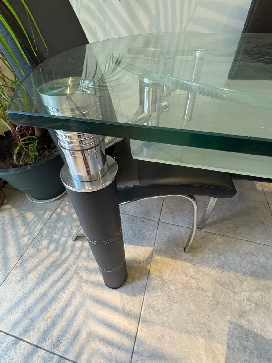 Dining table and four chairs - Image 3