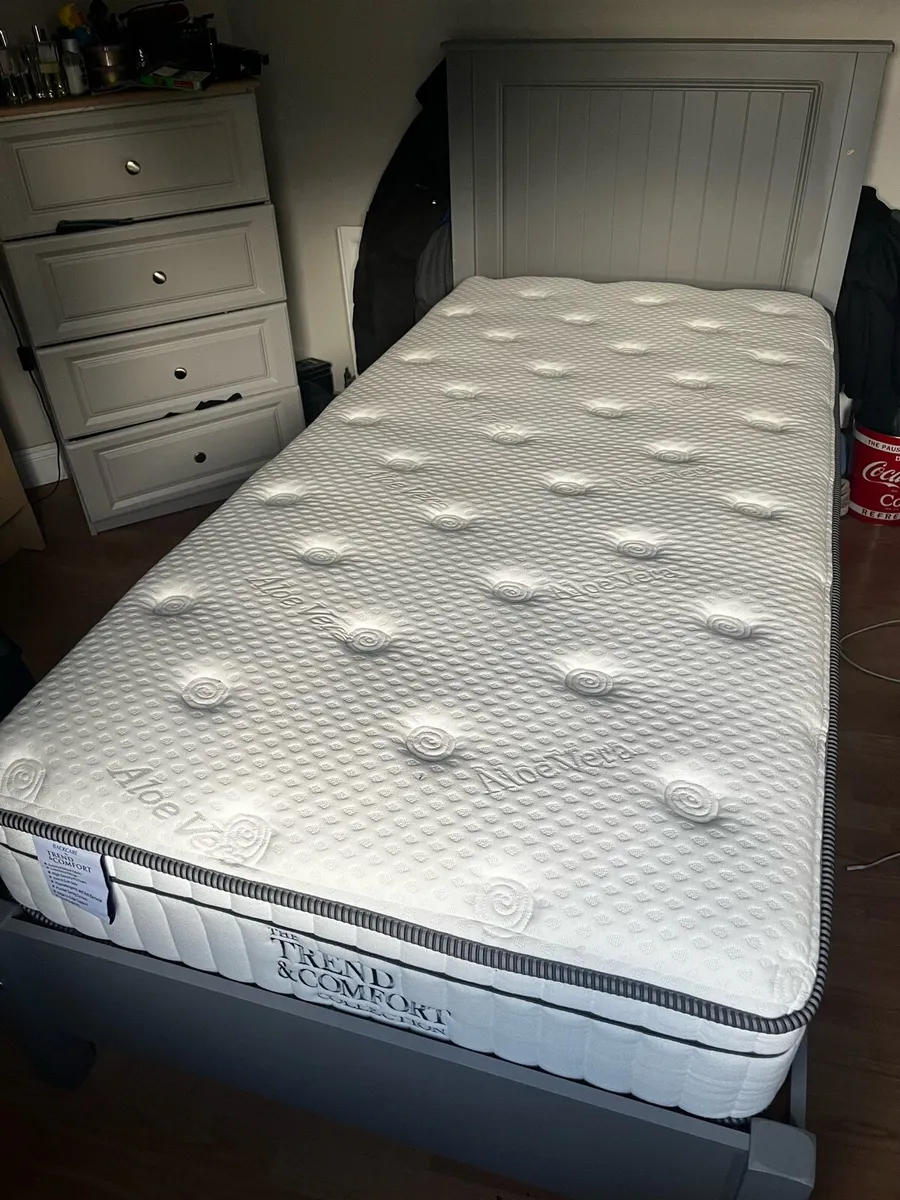 Single Bed and mattress - Image 1