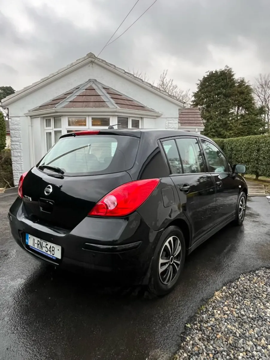 Nissan Tiida 2011 - Image 2