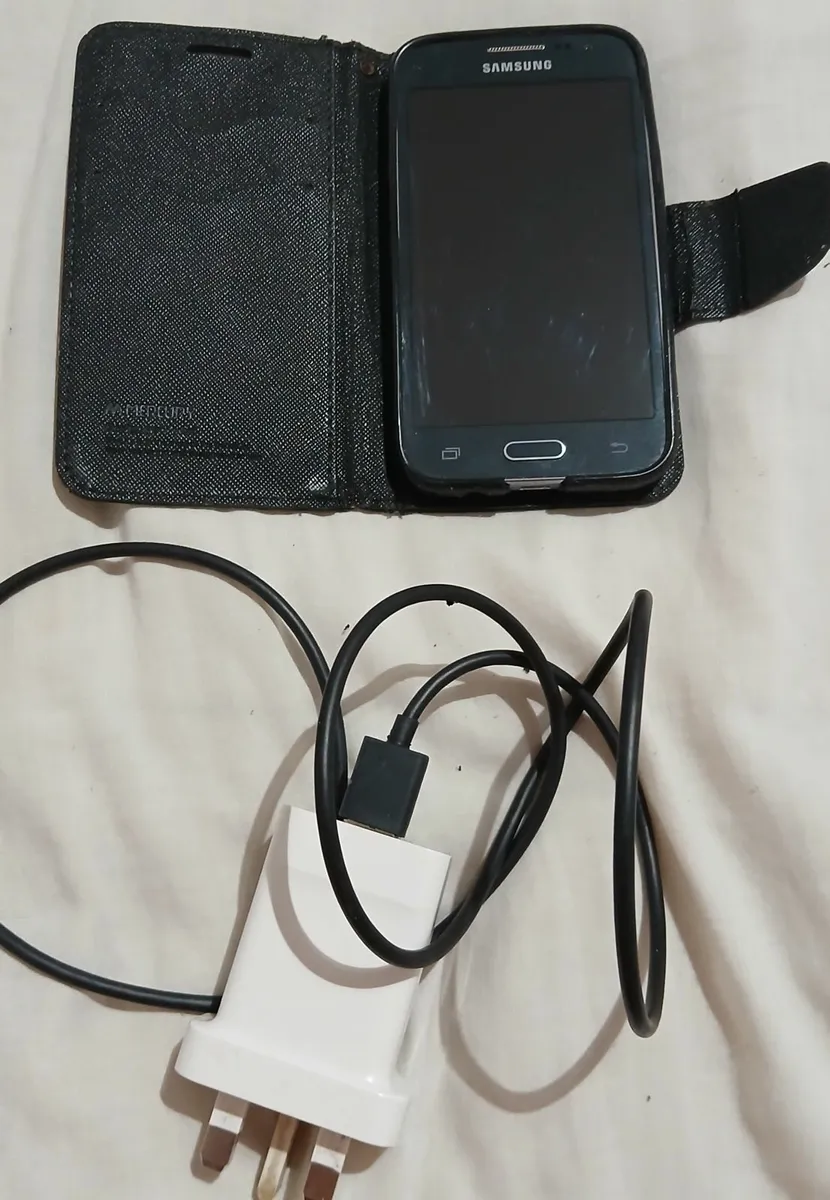 Samsung Galaxy Core Prime mobile phone - Image 4